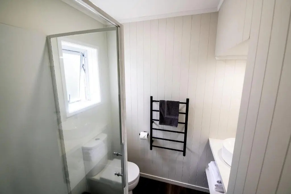 Aura Accommodation