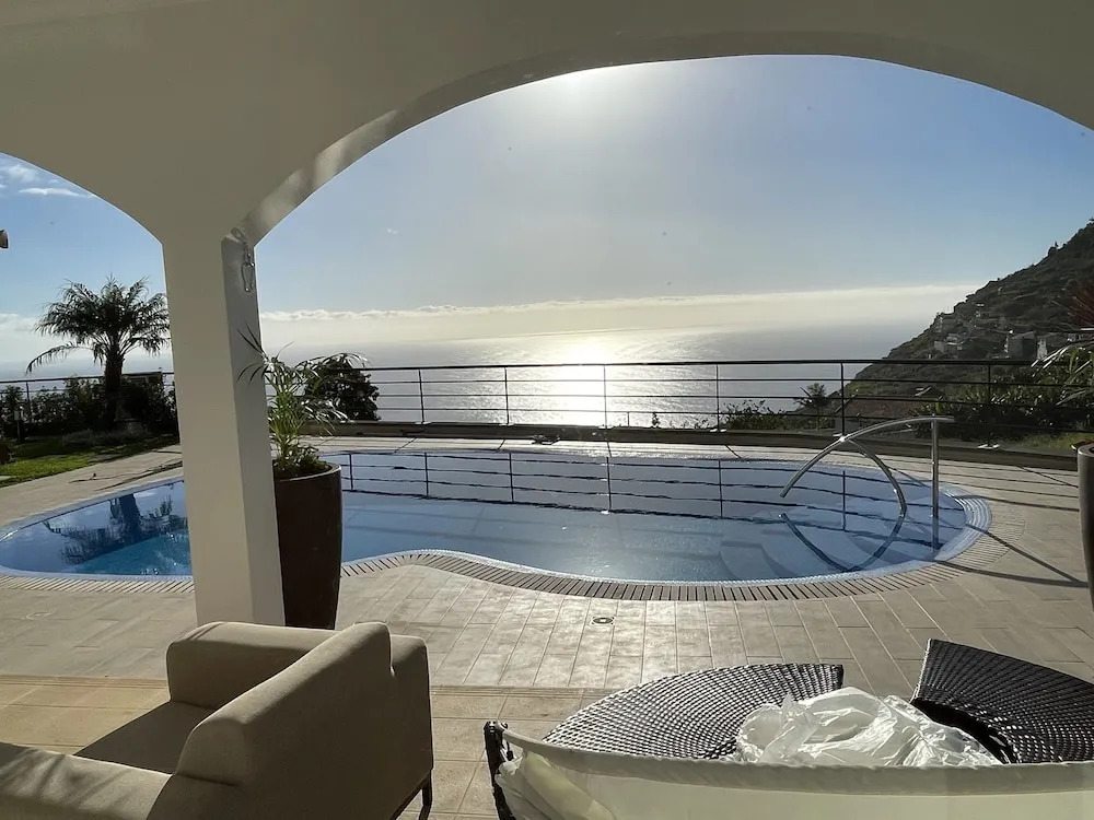 Luxury villa with private heated pool, garden and views of the sea and mountains