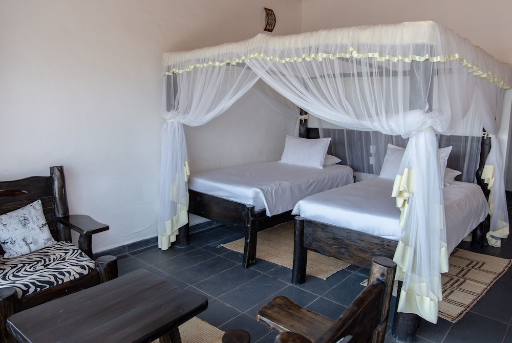 Serene Lake View Lodge in Kayove, Rwanda