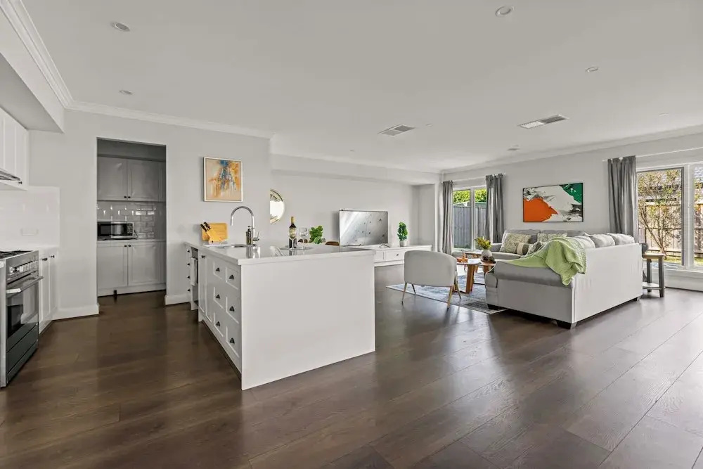 StayAU Contemporary 5BRM Families Home Point Cook
