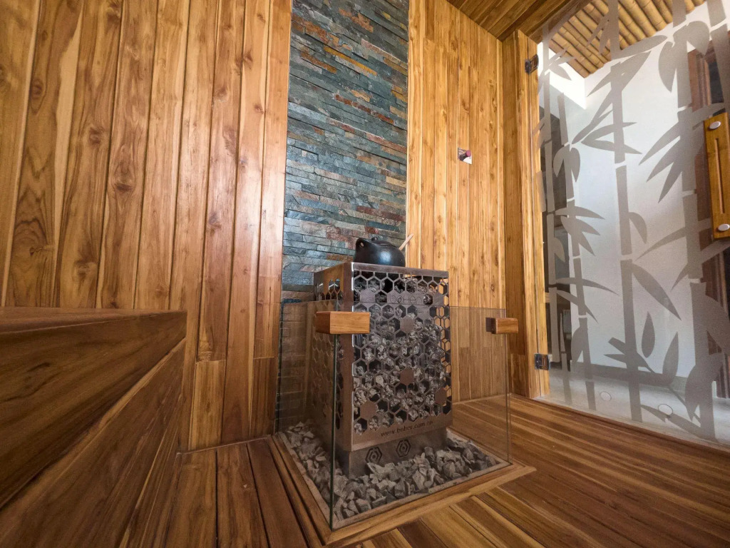 HOTEL KARAYA DIVE RESORT