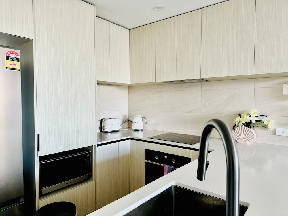 Peninsula Apartments Hosted by Gold Coast Holiday Stays
