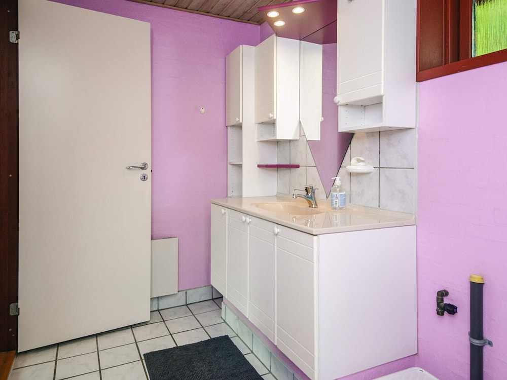 6 person holiday home in Blåvand