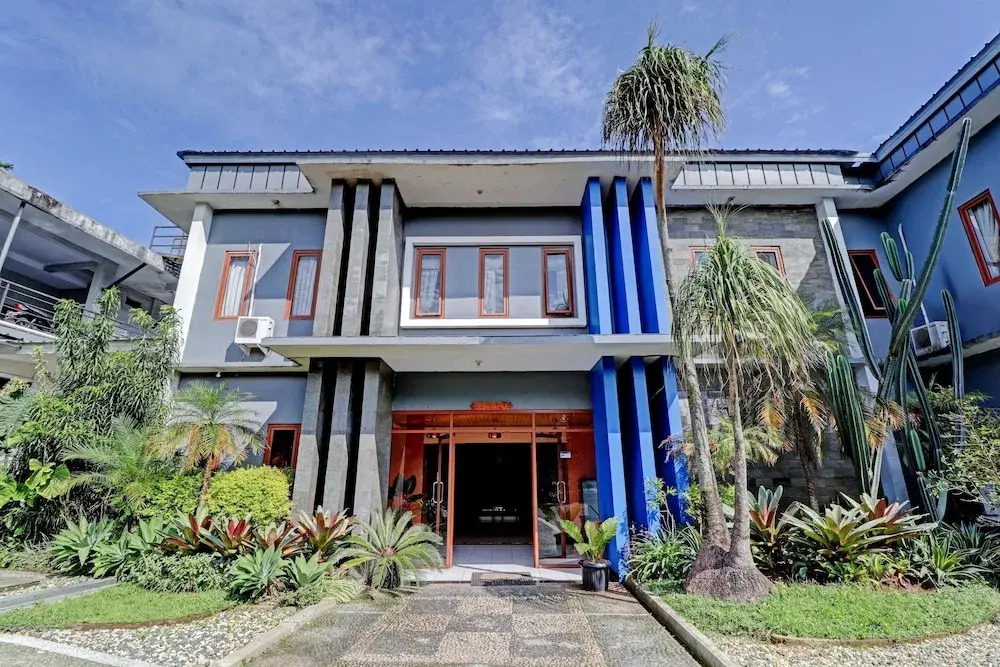 OYO 94724 The Regia Tambun By Ultimo