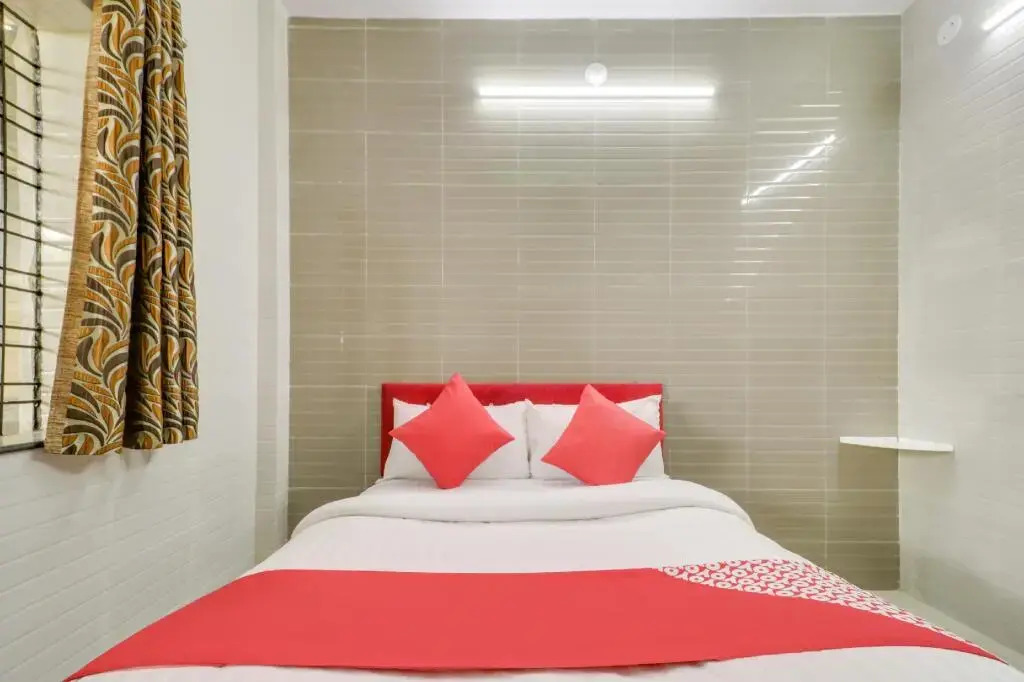 Hotel Dev Palace And Celebration Hall  by OYO Rooms