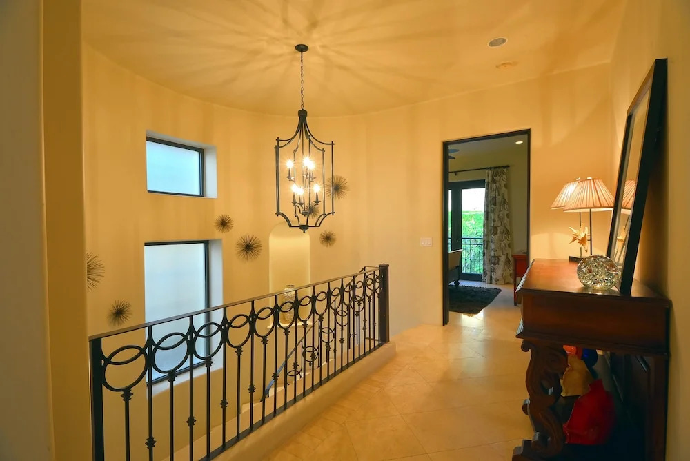 Opulent Medano Beachfront Villa W/beach Club Access: Hacienda Villa 11