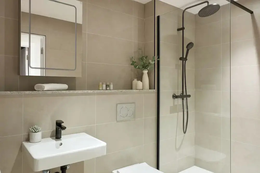 Commercial Road Serviced Apartments - London City East