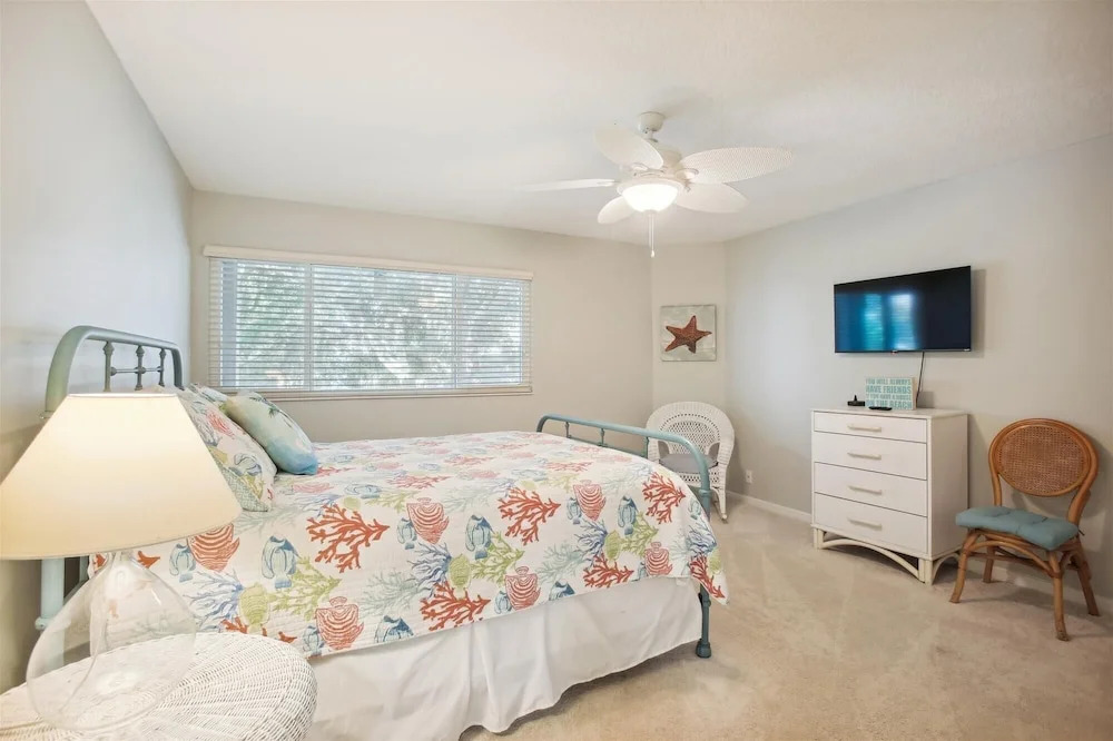 Oceanfront Gem: Elegant 3BR Condo in St. Augustine