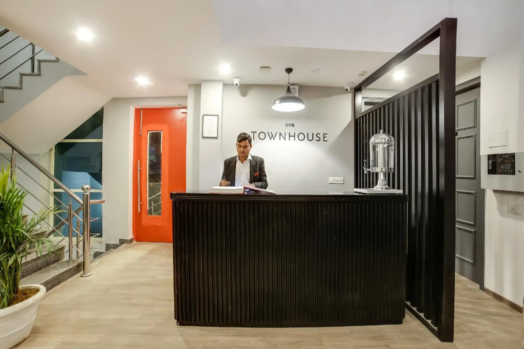 OYO Townhouse 349 Unitech Cyber Park Gurgaon
