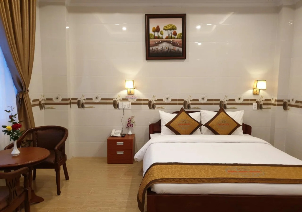 Phuc Ngoc Hotel
