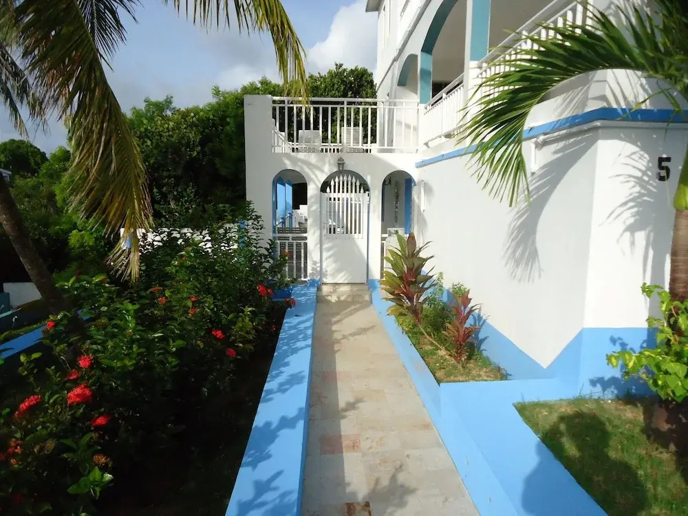 Easy Corner Villas