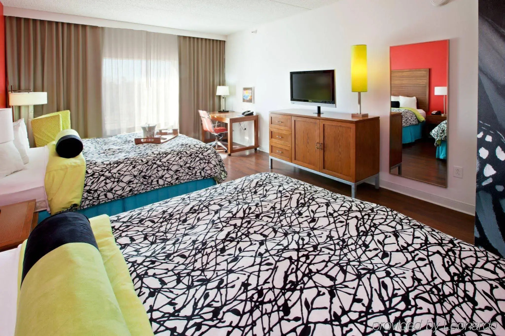Hotel Indigo Columbus Architectural Center by IHG