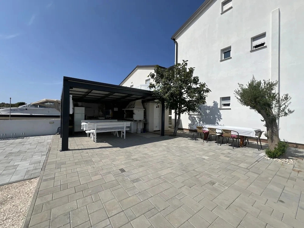 Apartment Lavaran 1 in Vir