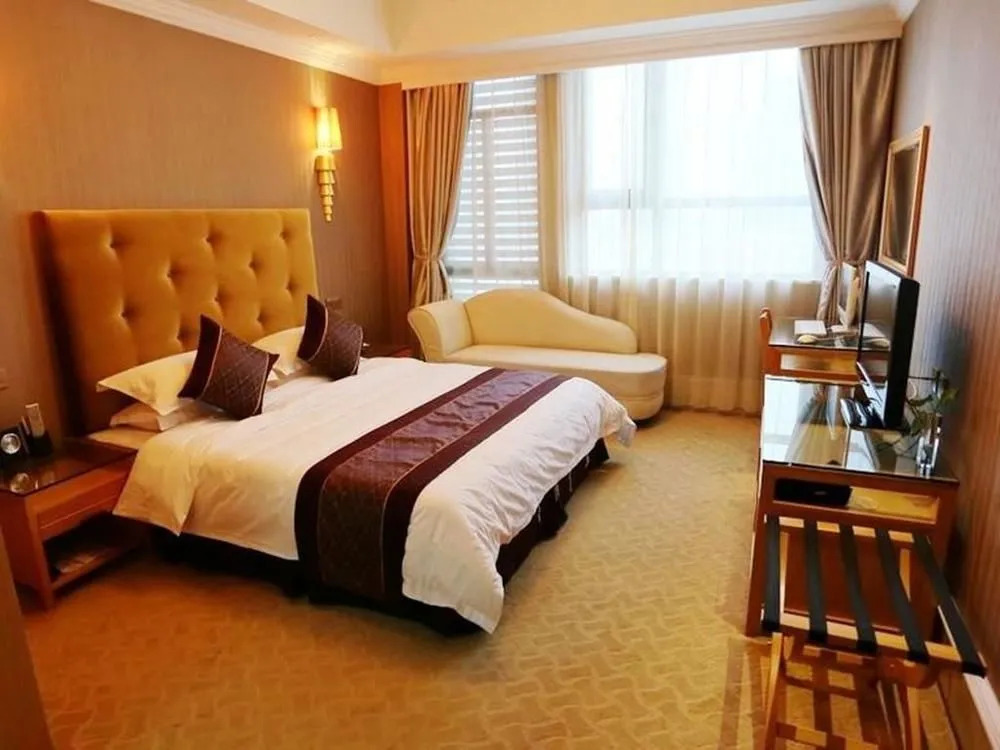 Zhonghe World Trade Hotel