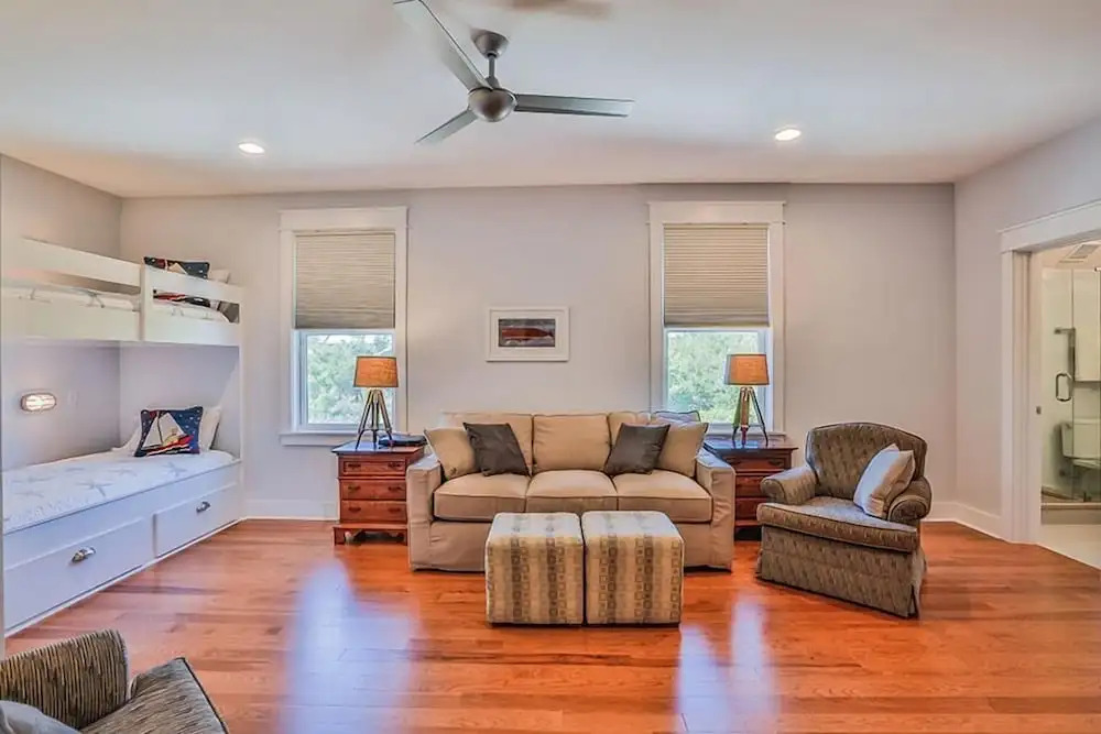 GULF DREAMS 5 Bedroom Holiday Home by Five Star Properties
