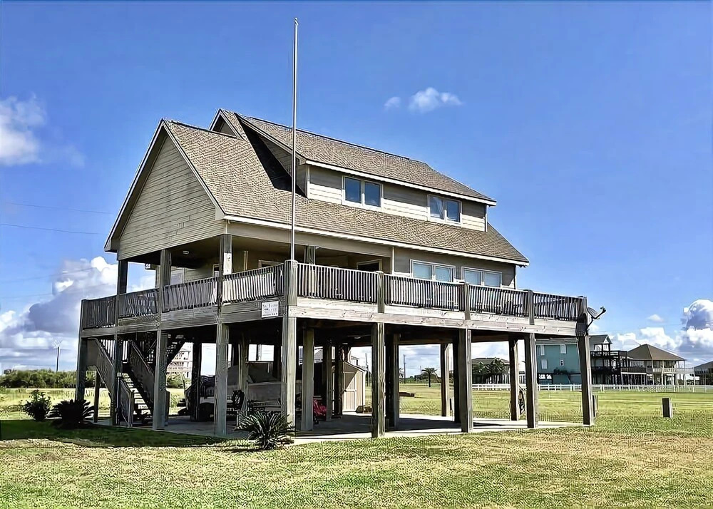 Fay House 3 Bedrooms 2 Bathrooms Home