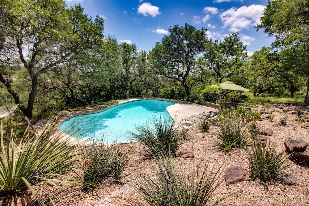 Whitetail Ridge Retreat