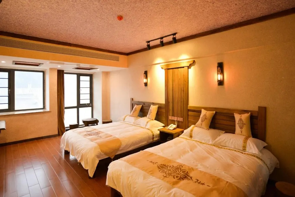 Tianmen Yeyu Hotel