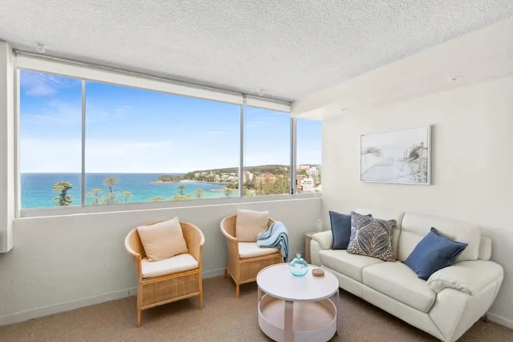 Wake Up to the Ocean: 1-bed With Pool & Views