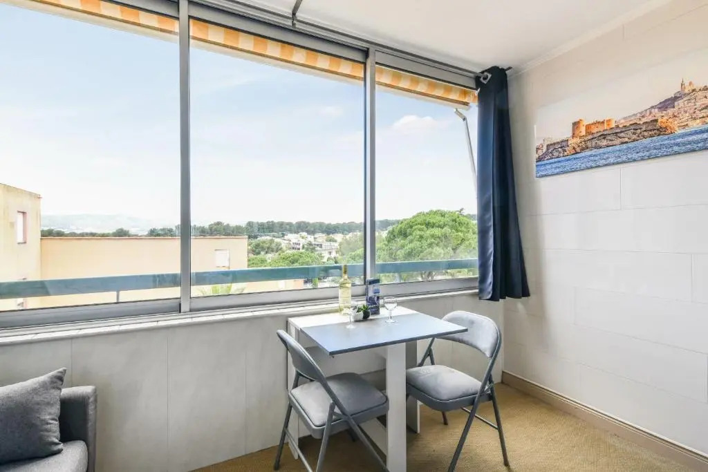 Charming studio with parking 2 minutes from the sea in La Ciotat - Welkeys