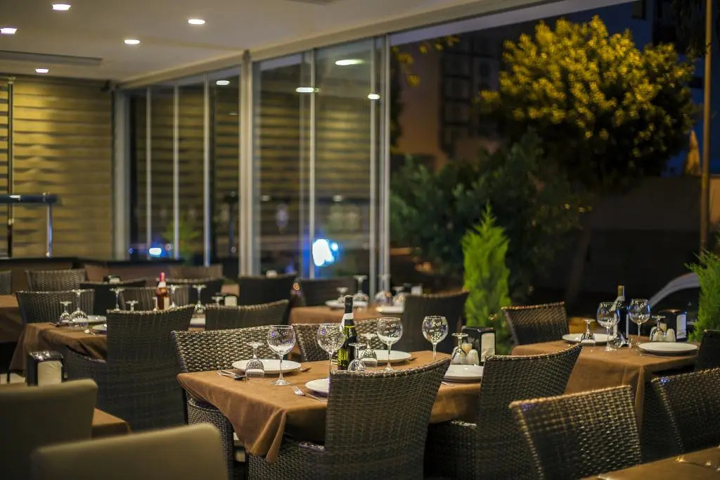 Hawaii Suite Beach Hotel