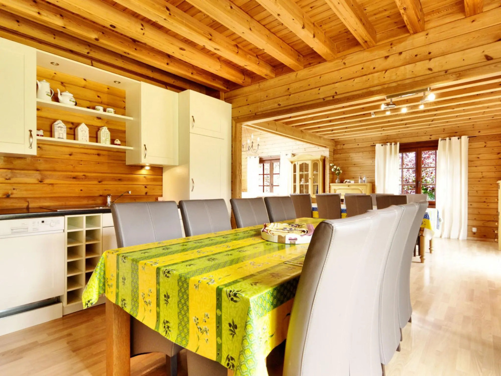 Elegant Villa with Sauna