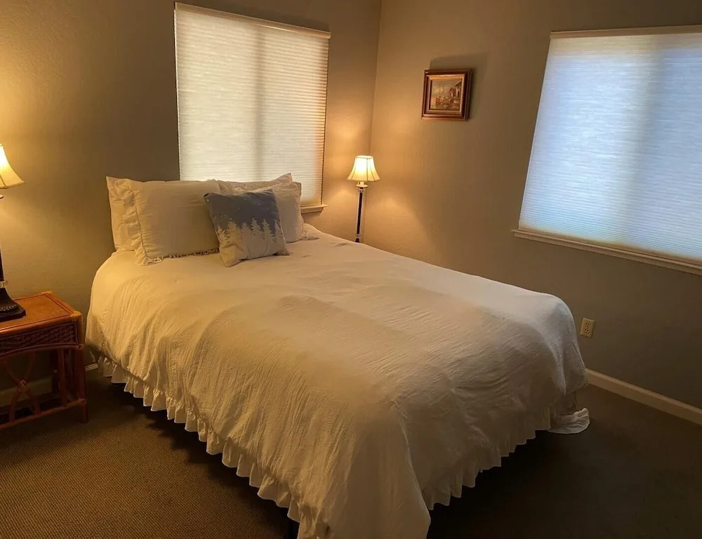 Lake Village Resort 3 bedroom condo