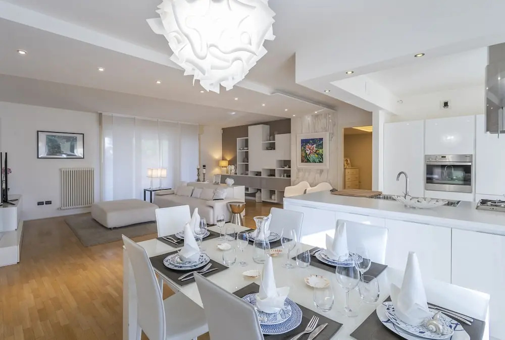 Teatro Nuovo Apartment with Free Parking