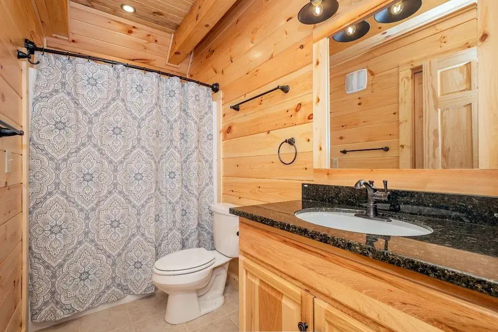 Wander Inn by Taylor Made Deep Creek