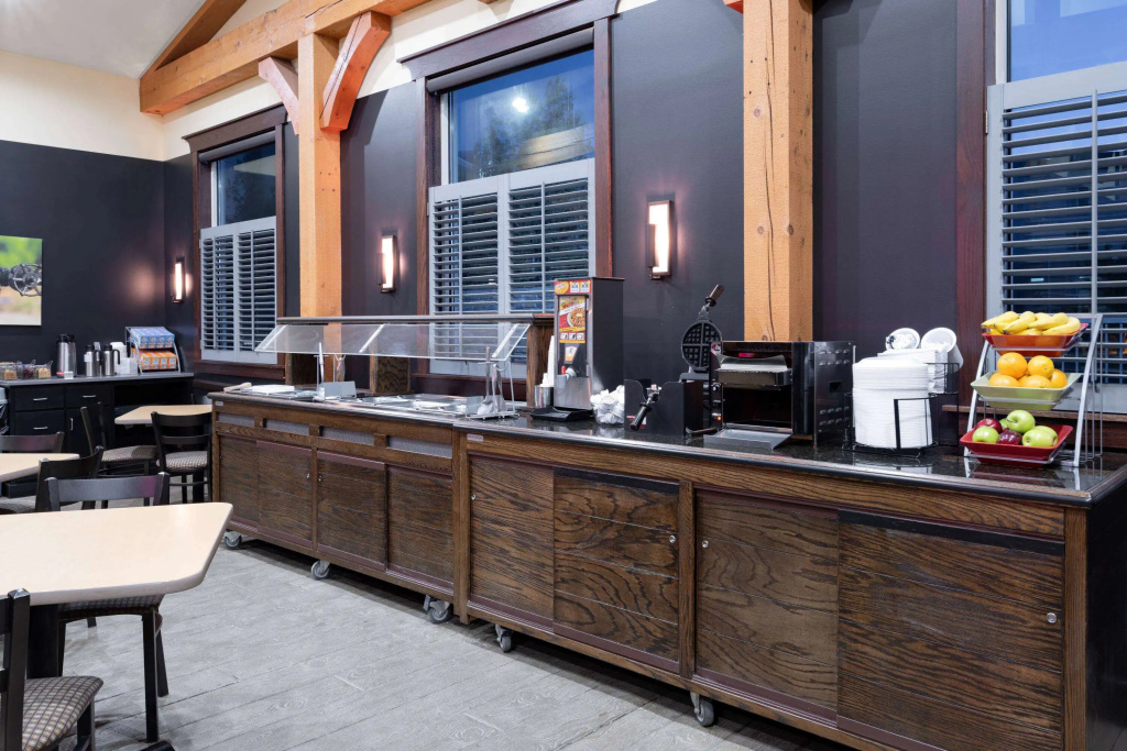 Hawthorn Suites by Wyndham Williston