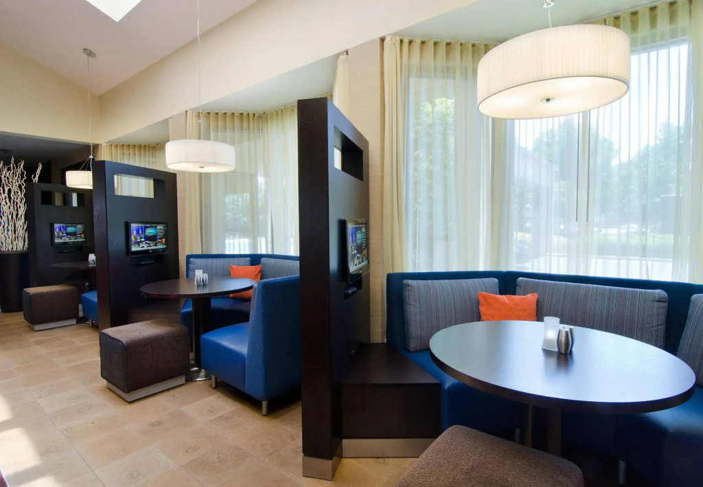 Courtyard by Marriott Huntsville University Drive