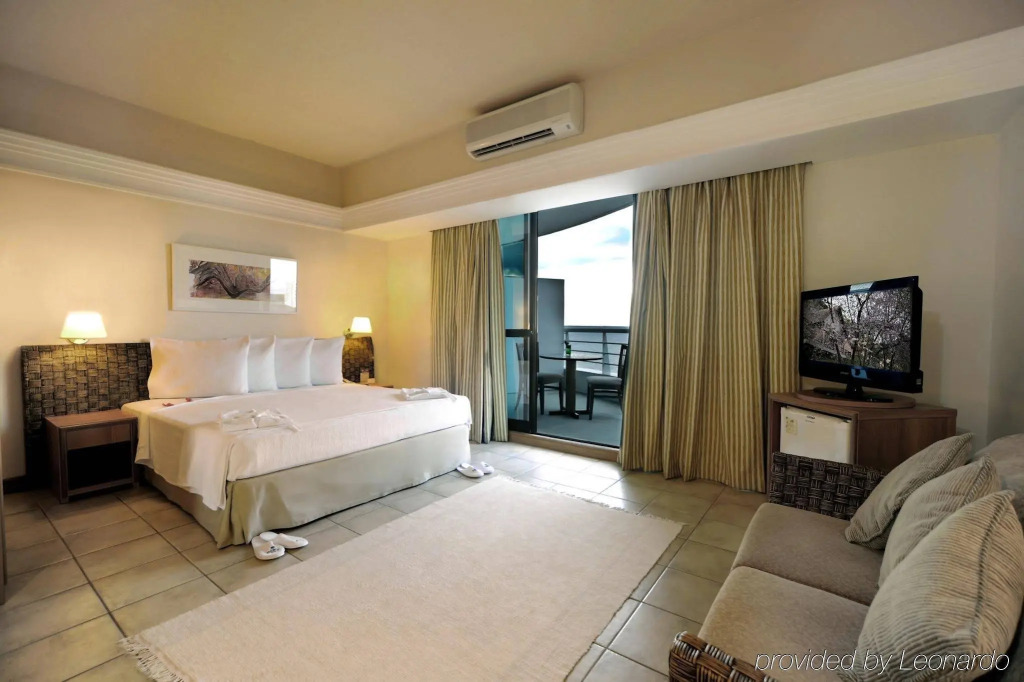 Tropical Executive Hotel