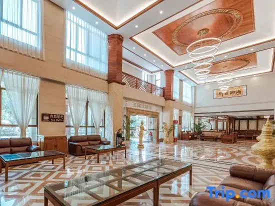 Ruili Yurui Hot Spring Garden Resort Hotel