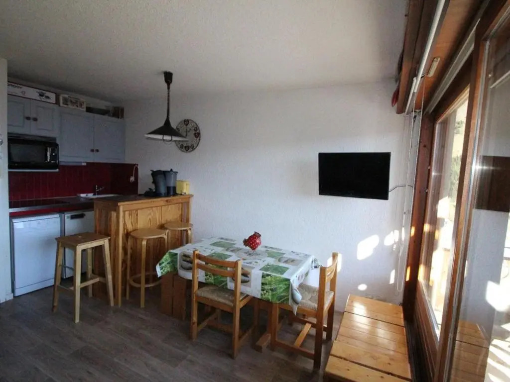Appartement Auris, 1 pièce, 4 personnes - FR-1-297-151