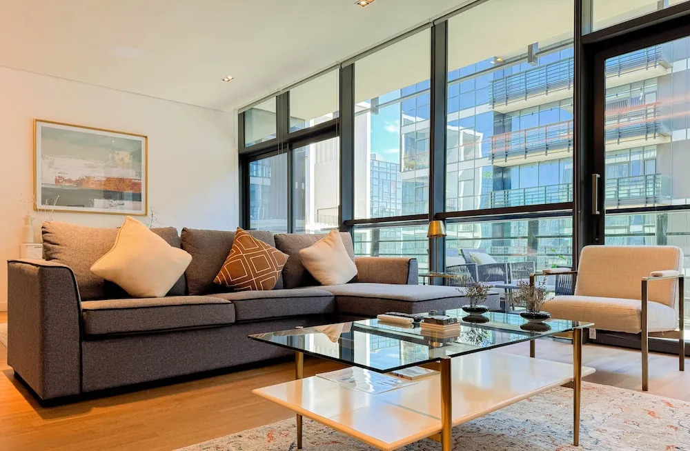 Aya - Sophisticated 1BR Apartment in CityWalk with Views