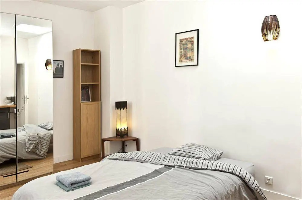 BP Apartments - Authentic Moulin Rouge