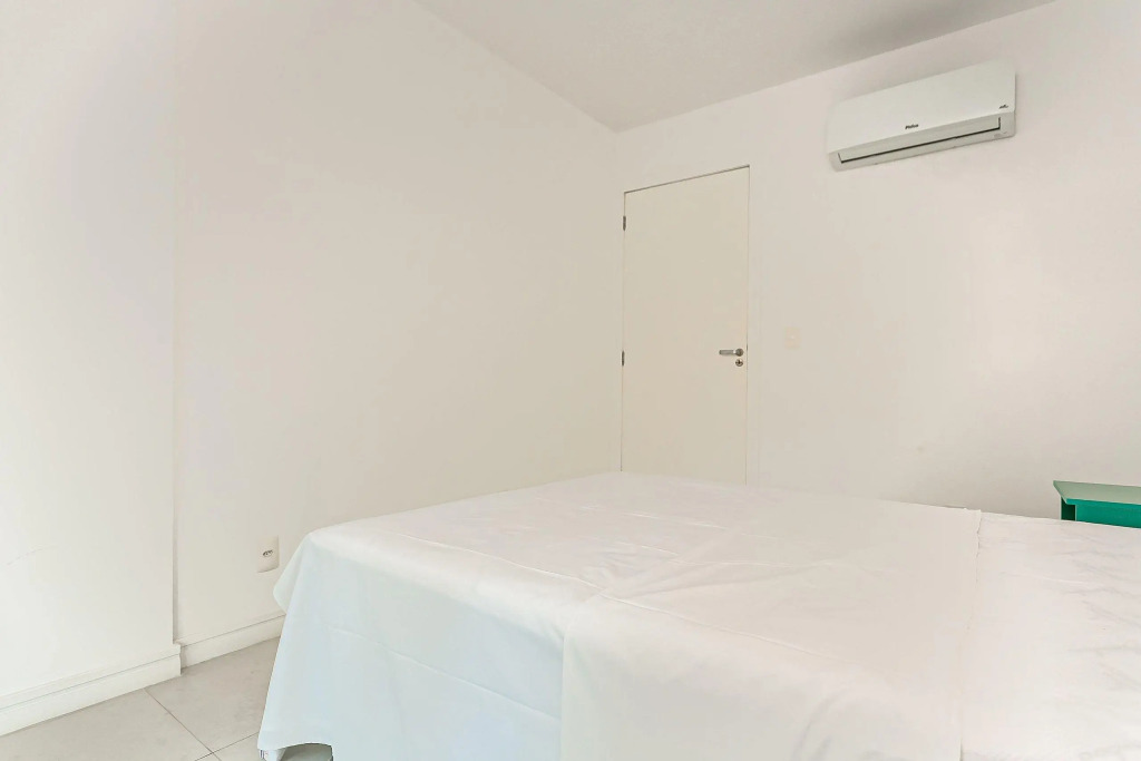 Apto Confortável Próx. Ao Centro Em Floripa Rmt401