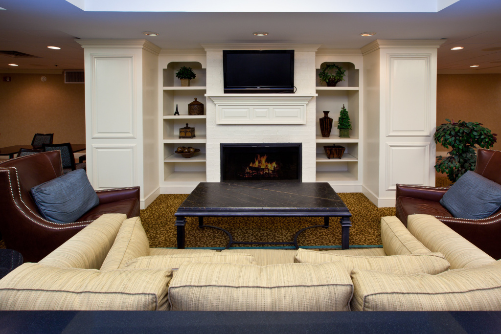 Holiday Inn Express Indianapolis Airport by IHG