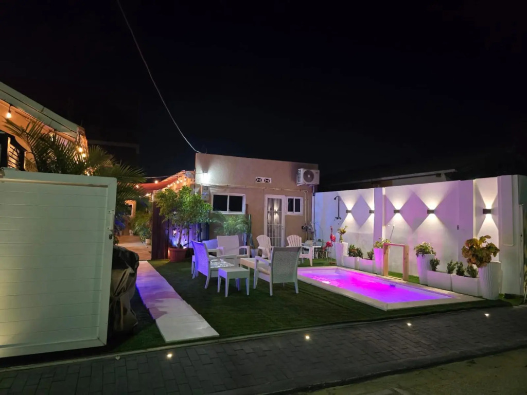 The Jazmine's Apartments