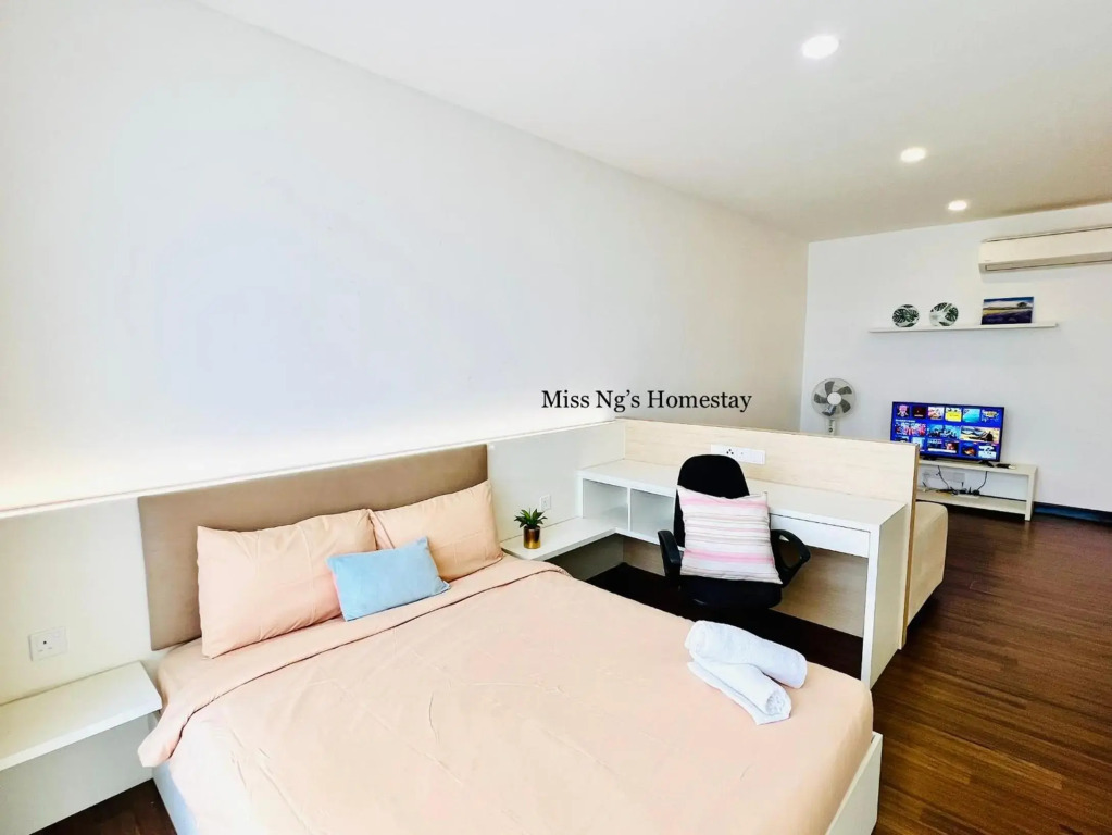 SILKSKY- Chic Studio for 2, Free Parking, Near Balakong, C180, The Mines, Serdang, Kajang