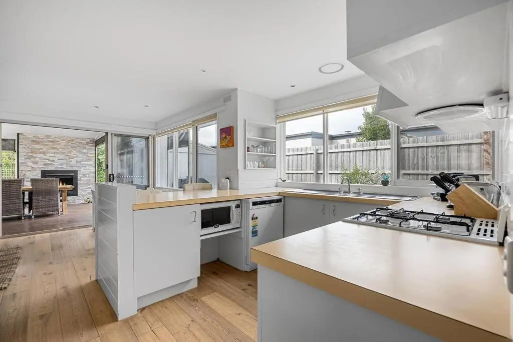 Iluka - coastal family living, only 700m to beach