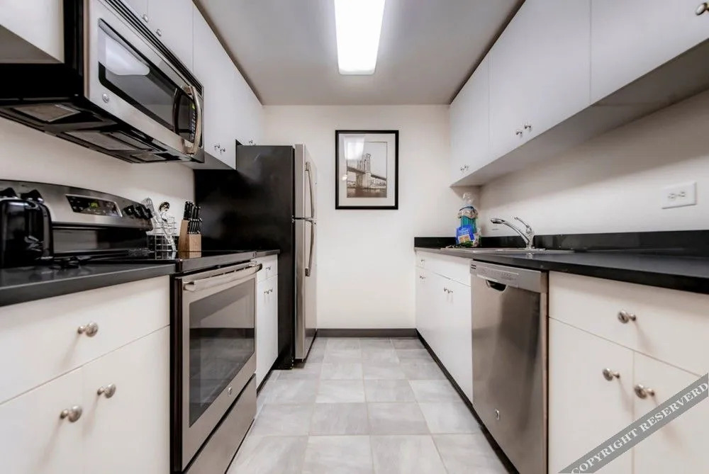 Global Serviced Apartments At 333 River Street