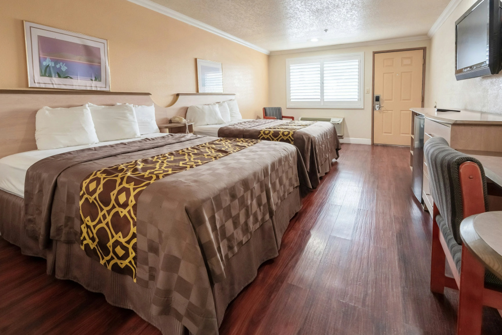 Budget Inn