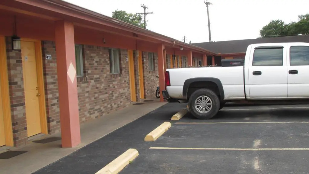 Sportsman Motel