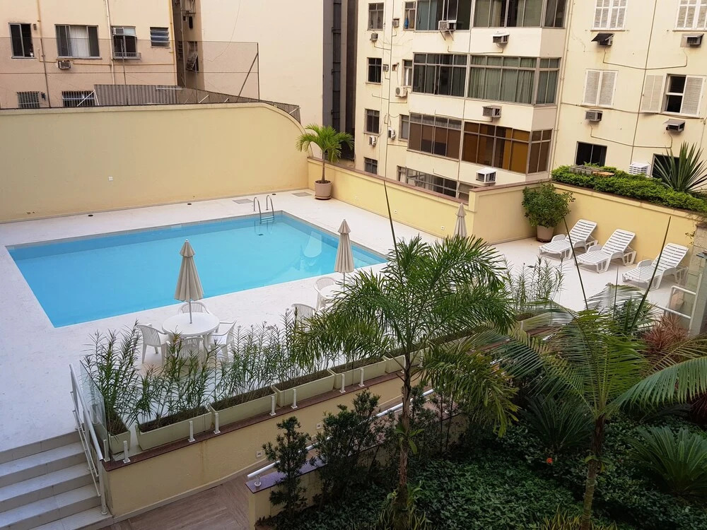 Amplo Imóvel Copa Posto 6 - Piscina