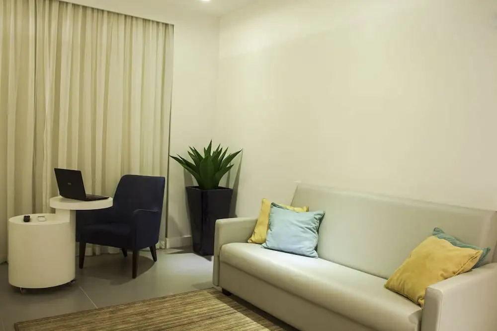 Golden Tower Shopping by Fênix Hotéis