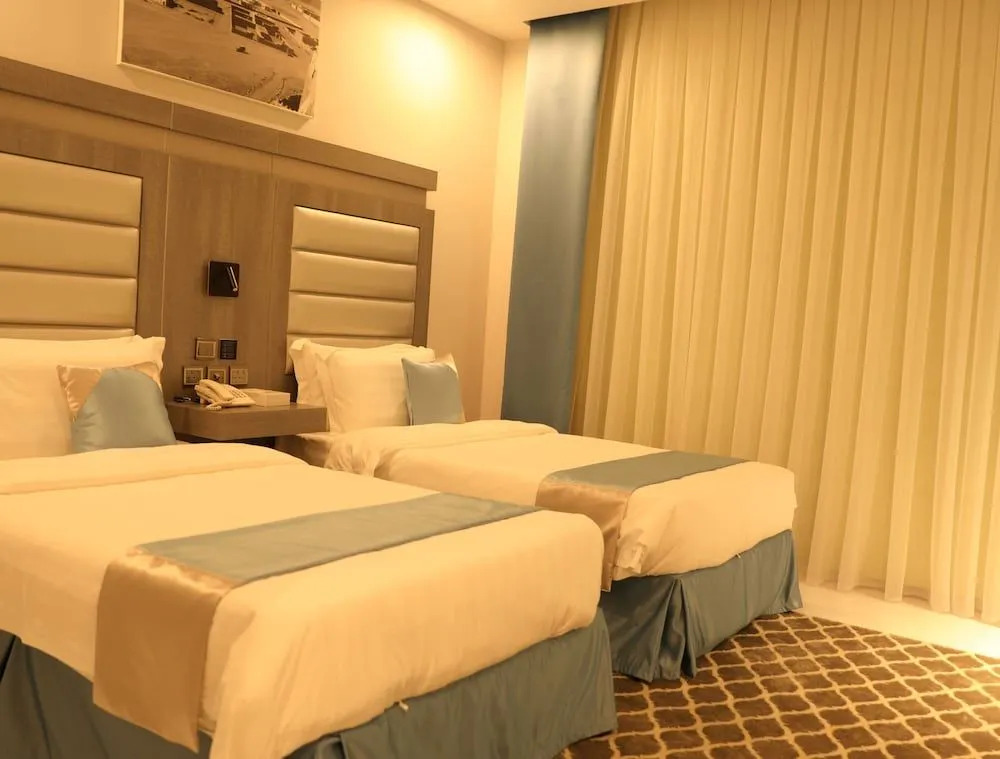 Manazeli Al Corniche Hotel