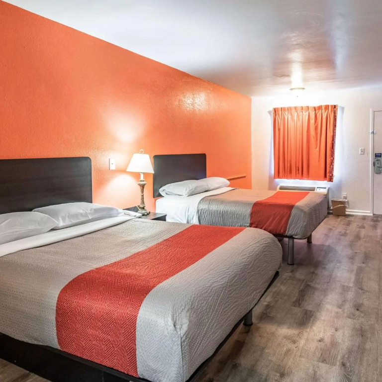 Motel 6-Portsmouth, VA