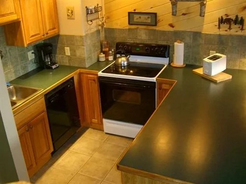 Buttes Condominiums
