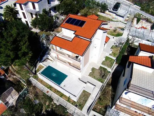 Apartments KARLO
